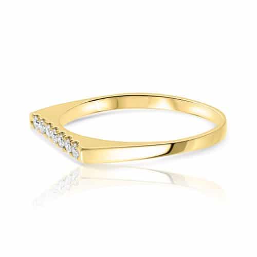 טבעת שורה יהלומים לבנים