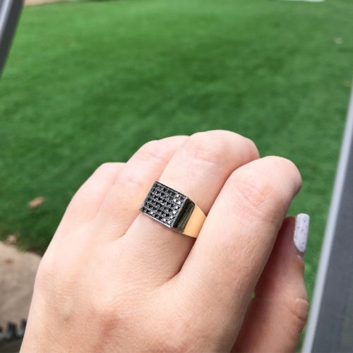 טבעת חותם יהלומים שחורים