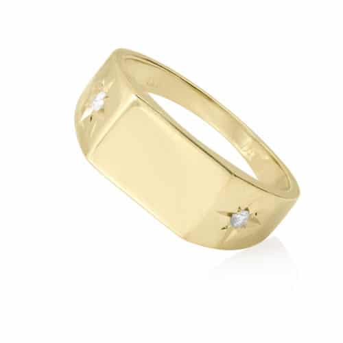 טבעת חותם מלבנית עם יהלומים בצדדים