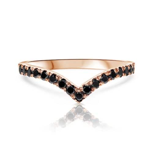 טבעת V משובצת יהלומים צפופים