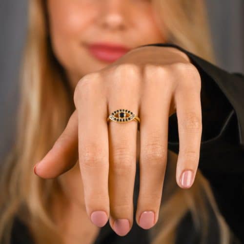 טבעת עין יהלומים שחורים