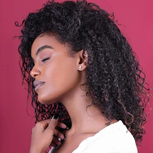 עגילים א-סימטרים משובצים יהלומים לבנים