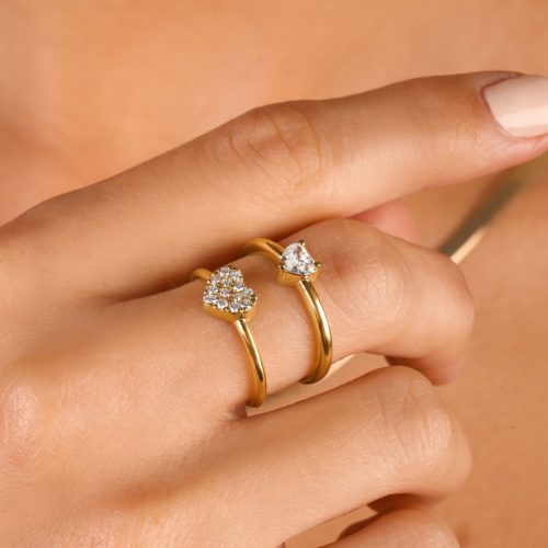 טבעת זהב עם יהלום לבן בחיתוך לב מושלם