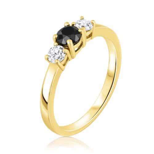 טבעת 3 יהלומים מושלמת עם יהלום מרכזי שחור