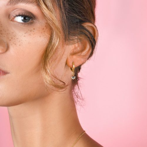 עגילי חישוק לולאה ארוכה עם תליון פרח יהלומים