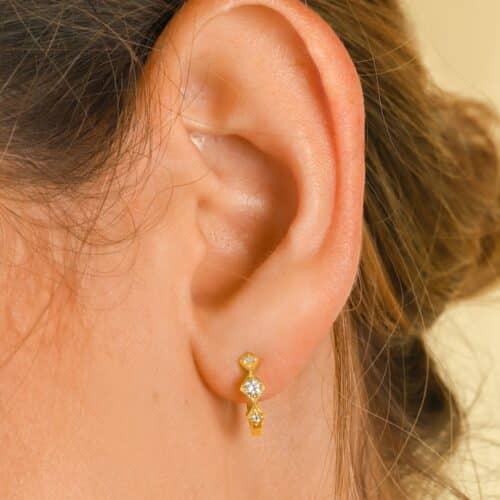 עגילי חישוק מעויינים יהלומים לבנים