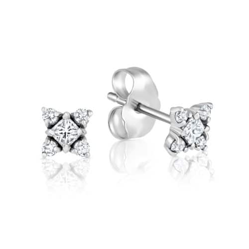 עגיל צמוד קטן יהלום פרינסס לבן ויהלומים לבנים מסביב