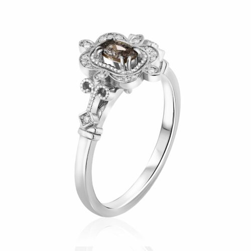 טבעת וינטאג׳ יהלום מרכזי אפור בחיתוך אובל ויהלומים לבנים מסביב2