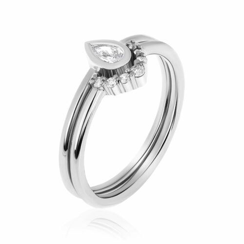 סט טבעות יהלומים לבנים עם יהלום טיפה לבן