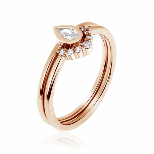 סט טבעות יהלומים לבנים עם יהלום טיפה לבן