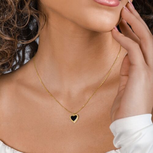 שרשרת לב וינטאג׳ עם מסגרת עדינה ואמייל שחור