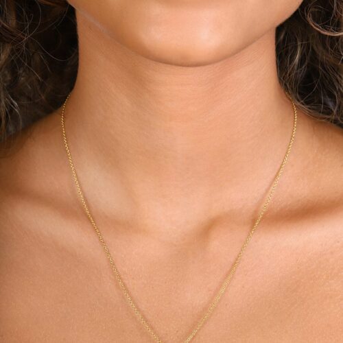 שרשרת יהלום שחור נדיר בחיתוך משולש עם יהלומים לבנים מעל