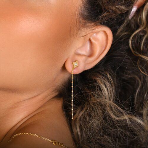 עגילי מעויין וינטאג׳ משובץ יהלום לבן ושרשרת זהב מיוחדת ארוכה