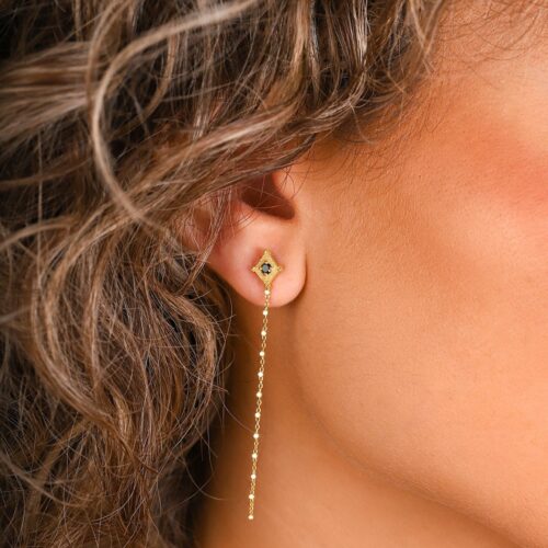 עגילי מעויין וינטאג׳ משובץ יהלום שחור ושרשרת זהב מיוחדת ארוכה