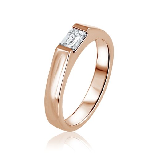 טבעת חותם עדינה עם יהלום מעבדה לבן בחיתוך אמרלד