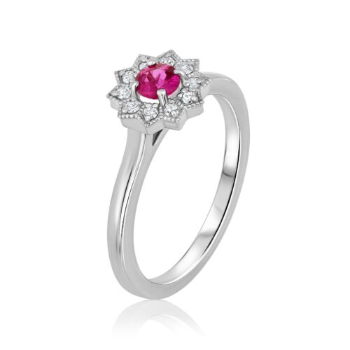 טבעת פרח מיוחד עם רובי עגול טבעי במרכז ויהלומים לבנים מסביב