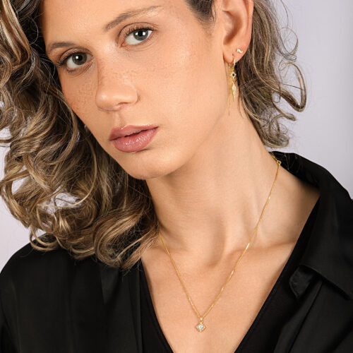 עגיל חצי חישוק עם שרשרת מחובר לתליון פרח יהלומים מושלם וקונוס משובץ יהלומים לבנים