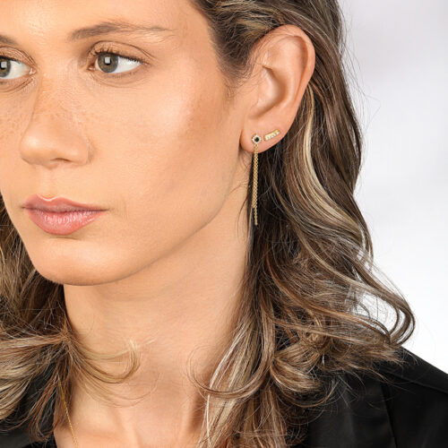 עגיל עדין של שורה יהלומים עם פס זהב עדין