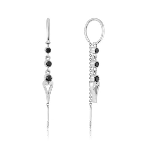 עגיל חצי חישוק עם 3 יהלומים שחורים בשיבוץ מיוחד עם תליון לב מזהב