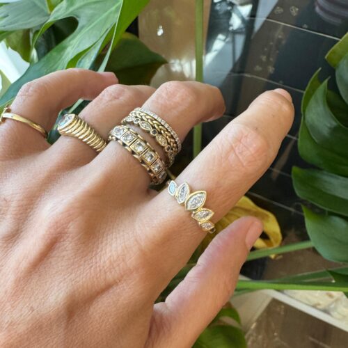 טבעת כתר עם 5 יהלומים לבנים בחיתוך מרקיזה