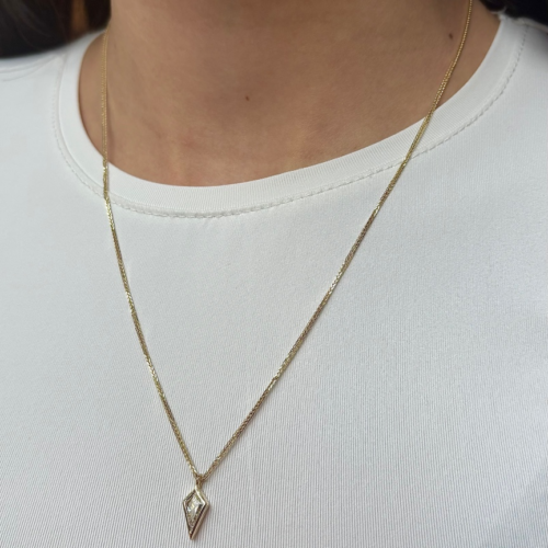 שרשרת זהב 14 קארט צהוב עם יהלום עפיפון מעבדה במסגרת זהב מושלמת - מהדורה מוגבלת