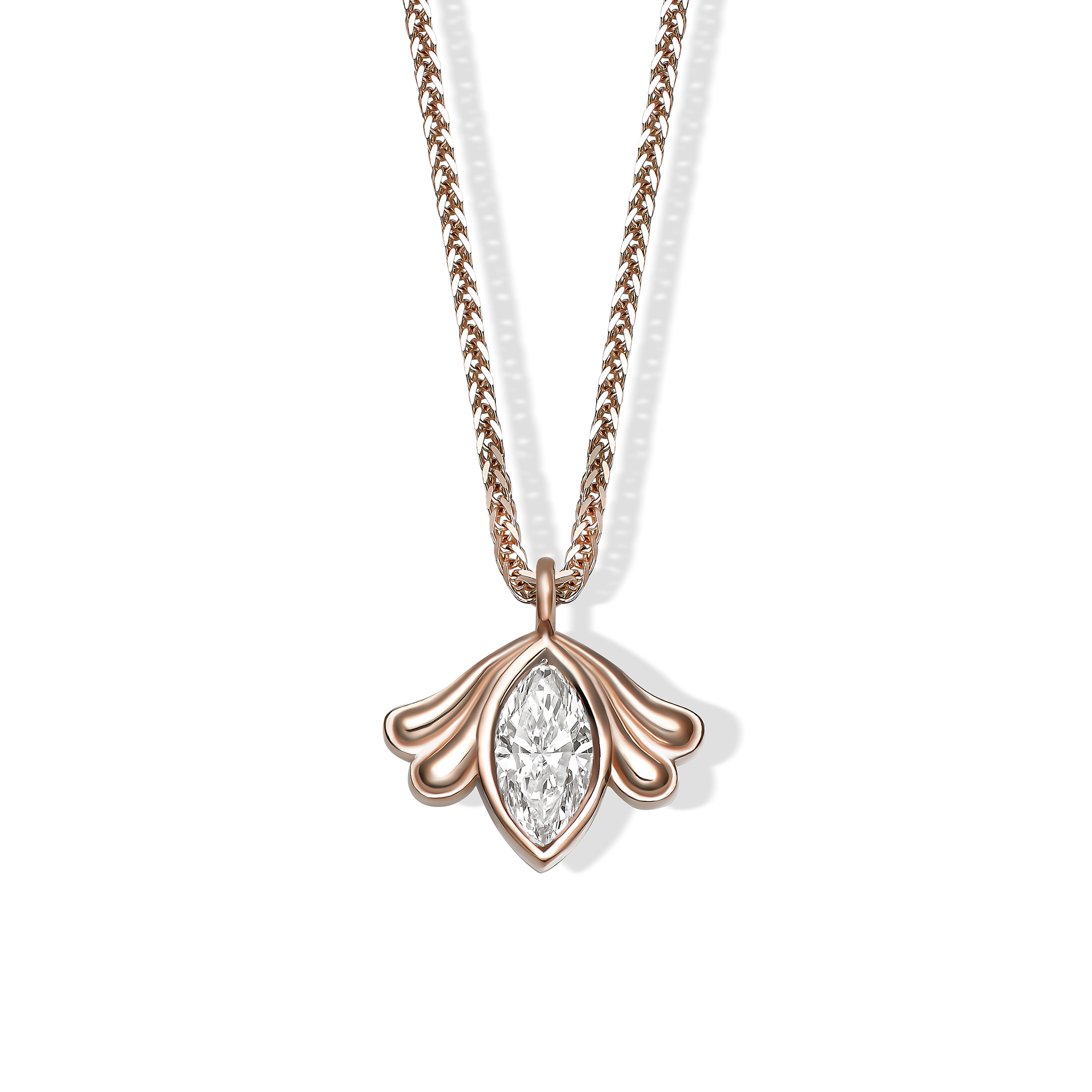 שרשרת יהלום מרקיזה לבן עם אלמנט זהב מעוצב בצדדים